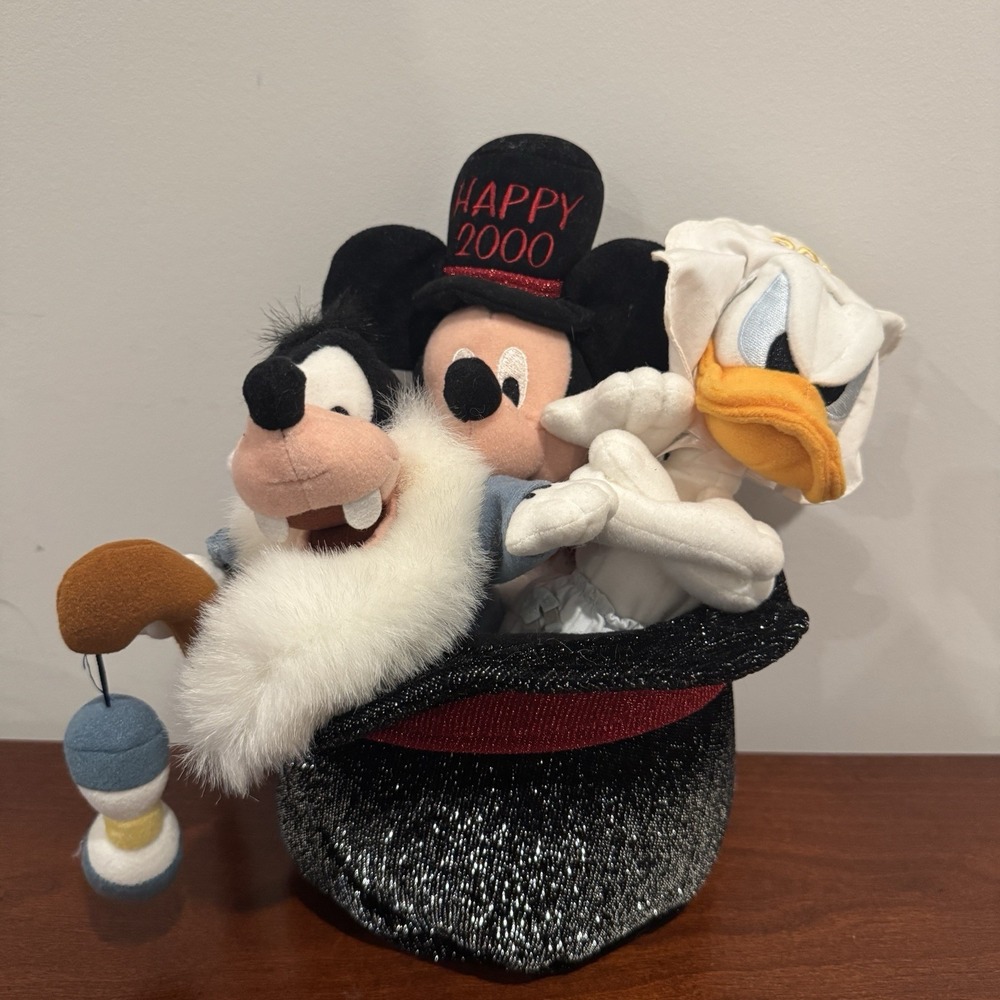 Disney Store Mickey Mouse Happy 2000 Bean Bag Plush Lot Hat New Year Millennium